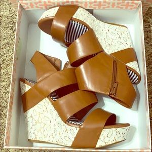 Gianni Bini Cognac Wedge